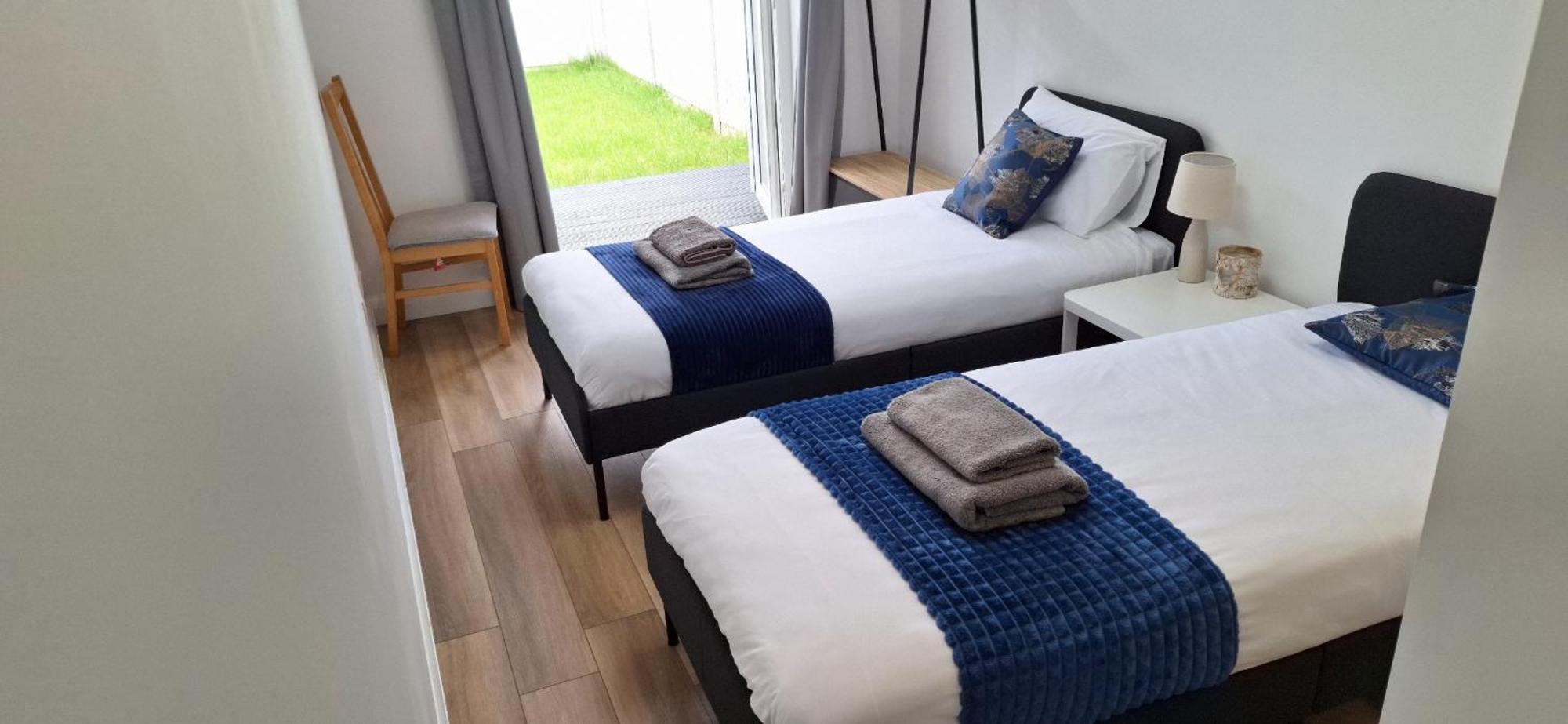 New 3 Bedrooms Flat In Ashford Near Heathrow 外观 照片