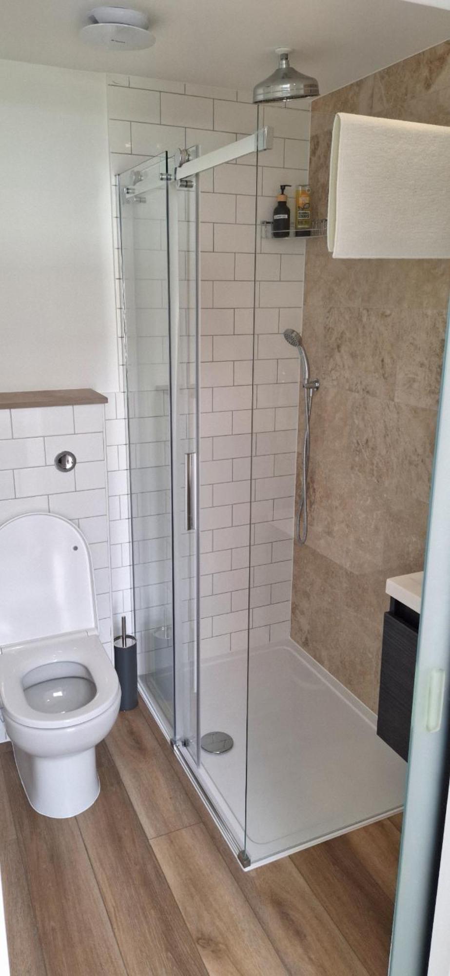 New 3 Bedrooms Flat In Ashford Near Heathrow 外观 照片