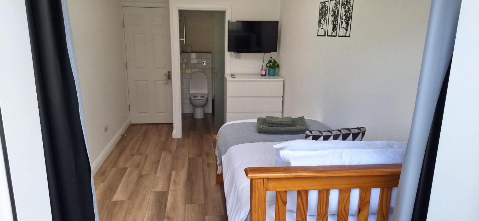 New 3 Bedrooms Flat In Ashford Near Heathrow 外观 照片